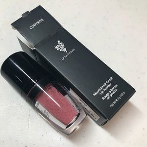 Younique lip powder-Contrite